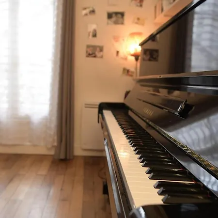 Charming Near Saint-lazare Appartement